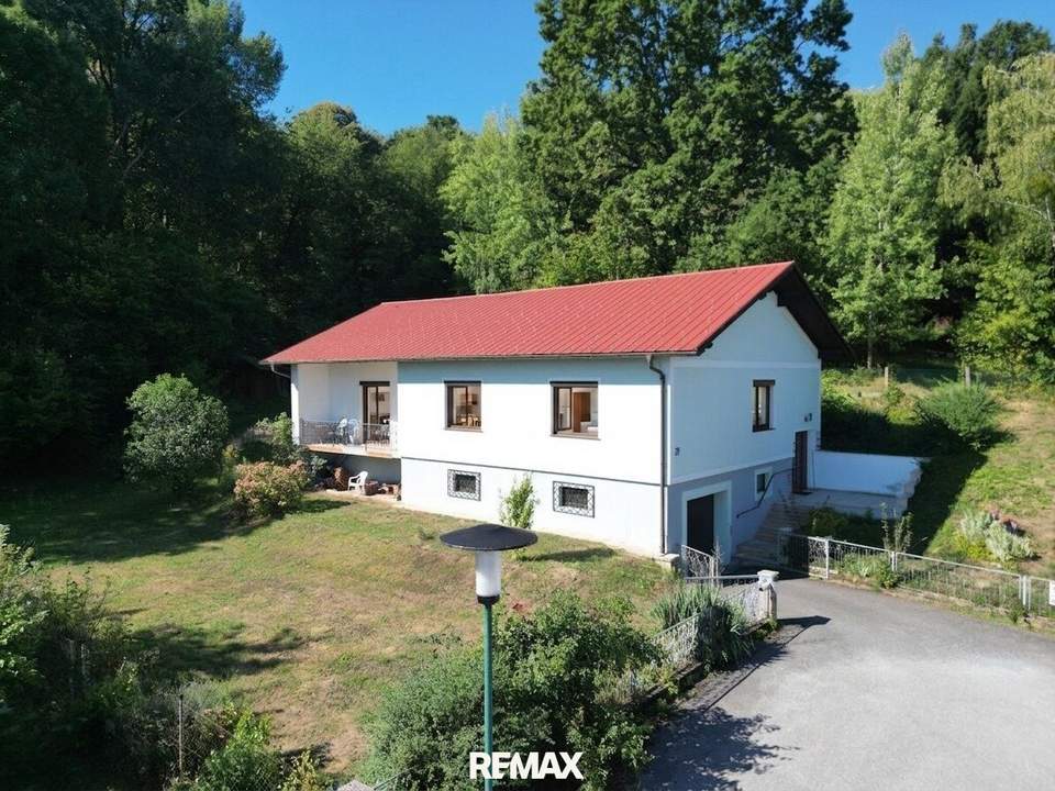 Einfamilienhaus in Ruhelage am Ende einer Sackgasse in Stegersbach mit Garten, Garage & Balkon