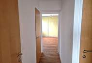 Sehr helle und kompakte Familienwohnung im 4. Liftstock mit guten Verkehrsanbindungen
