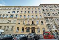 Sanierungsbedürftige Altbau-Wohnung in begehrter Lage