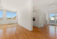 Modernes Wohnen: Helle 4-Zimmer-Wohnung mit weitläufiger Dachterrasse nahe dem Zentrum