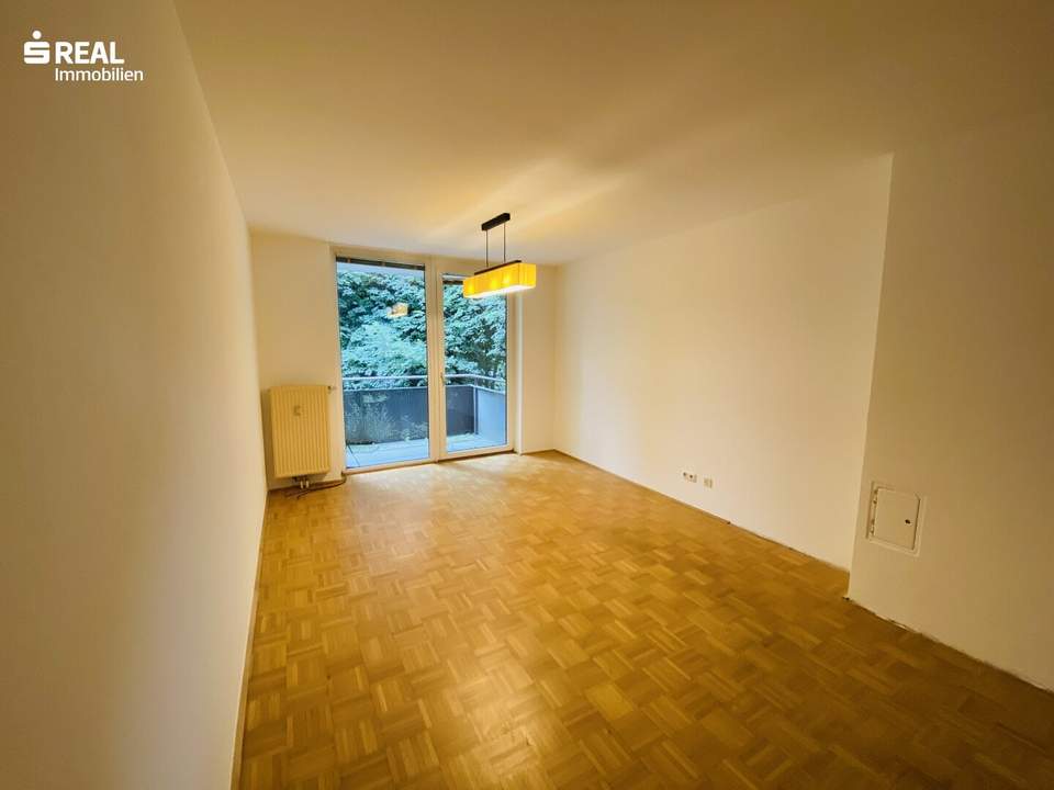 Helle 3-Zi-Wohnung mit Balkon, Wohnküche & Tiefgarage