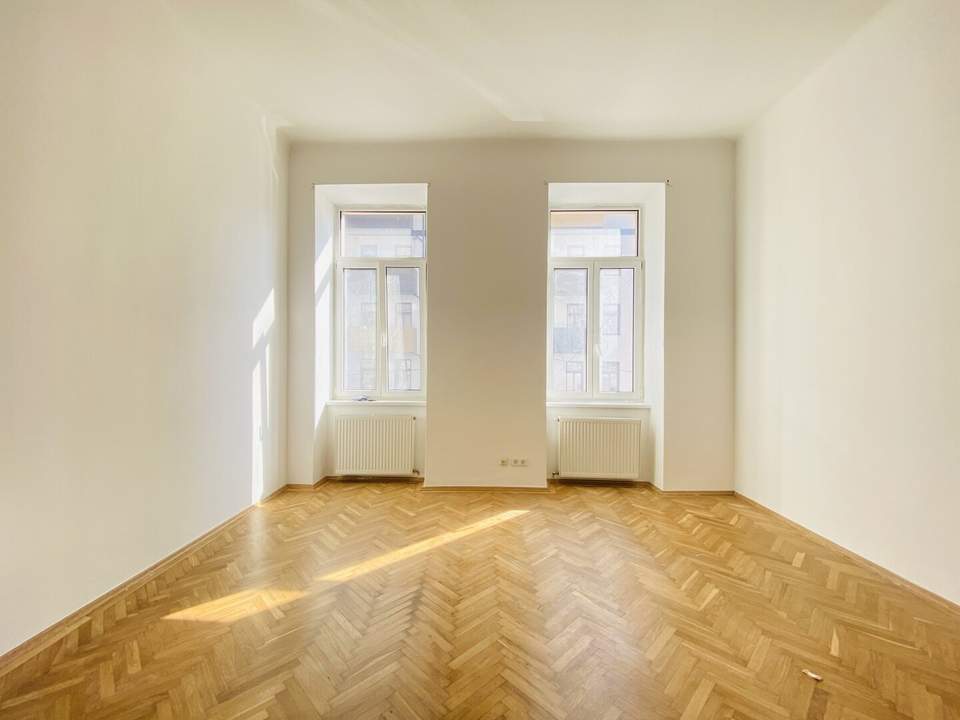 Erstbezug nach Sanierung – Stilvolle 1-Zimmer-Altbauwohnung nahe U6 Jägerstraße