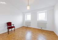 Schmuckstück - stilvolle Dachgeschosswohnung in der Turmvilla inkl. Garten