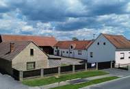 Bauernhaus mit Nebengebäude im Pinkatal