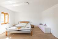 Wohnen mit Charakter: Historisches Mehrfamilienhaus mit drei separaten Einheiten, Werkstatt &amp; Naturparadies