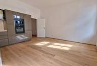 Stilvolle 2-Zimmer-Altbauwohnung im Zentrum – Erstbezug nach Generalsanierung!