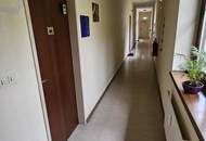 Schöne 1-Zimmerwohnung in ruhiger, "grüner" Lage neben dem Stift Rein