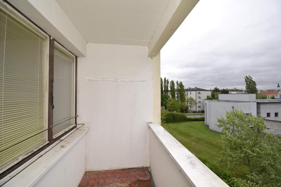 3-Zimmerwohnung in Bahnhofsnähe mit südseitiger Loggia, Wohnung-kauf, 98.000,€, 3100 Sankt Pölten(Stadt)