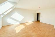 Helle 3-Zimmer Dachgeschoßwohnung mit Wohnküche und Balkon