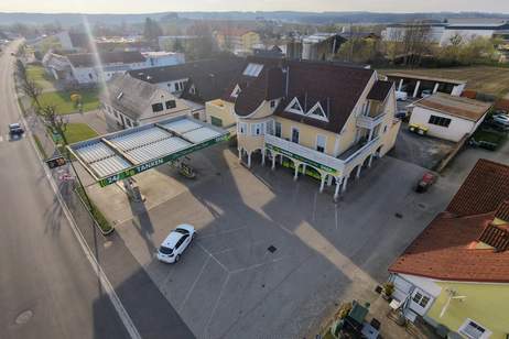 Gebäude mit Lager, großem Grundstück, Tankstelle und Wohnung in bester Lage (Provisionsfrei), Gewerbeobjekt-kauf, 950.000,€, 8421 Leibnitz