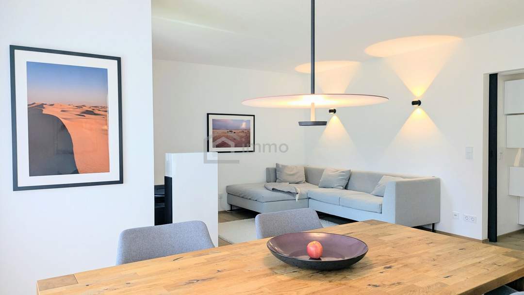 Exklusive 4-Zimmer-Wohnung in Aldrans | 110m² Wfl. | Komplett kernsaniert 2021 | 2 Garagenplätze & 2 Balkone | Gemeinschaftsgarten