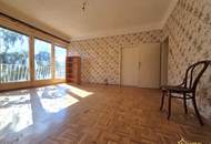 1A-INFRASTRUKTUR! SANIERUNGSBEDÜRFTIGES EINFAMILIENHAUS MIT KELLER UND GARAGE. 271 m² NUTZFLÄCHE. 560m² GRUNDSTÜCK.