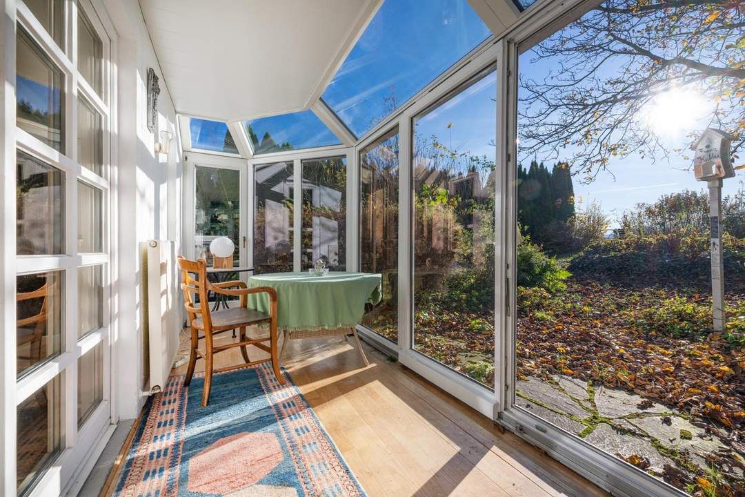 Blick ins Grüne: Einladende Doppelhaushälfte mit durchdachter Raumaufteilung