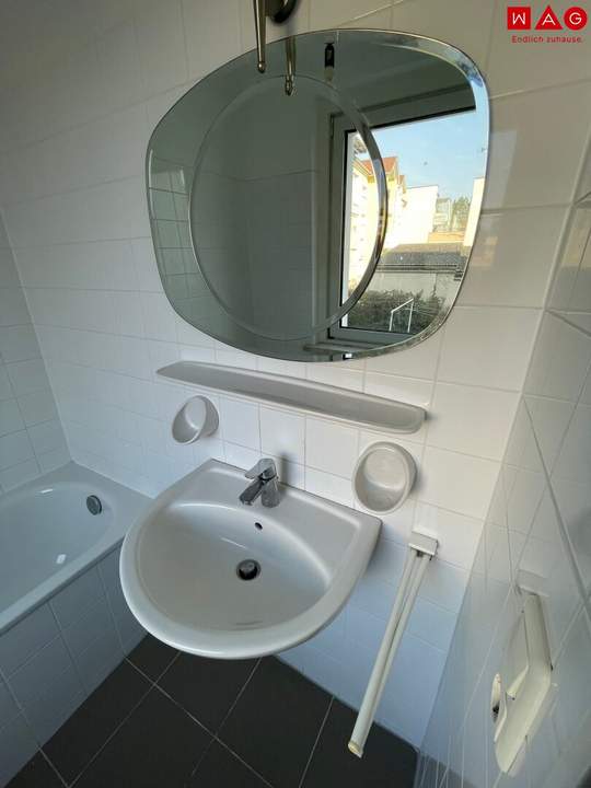 Charmante 1-Zimmer-Wohnung mit separater Küche in ruhiger Lage von Perg – 41 m² | ab April 2026 verfügbar! Ideal für Singles, Pendler oder Personen, die eine leistbare und praktische Wohnlösung suchen.