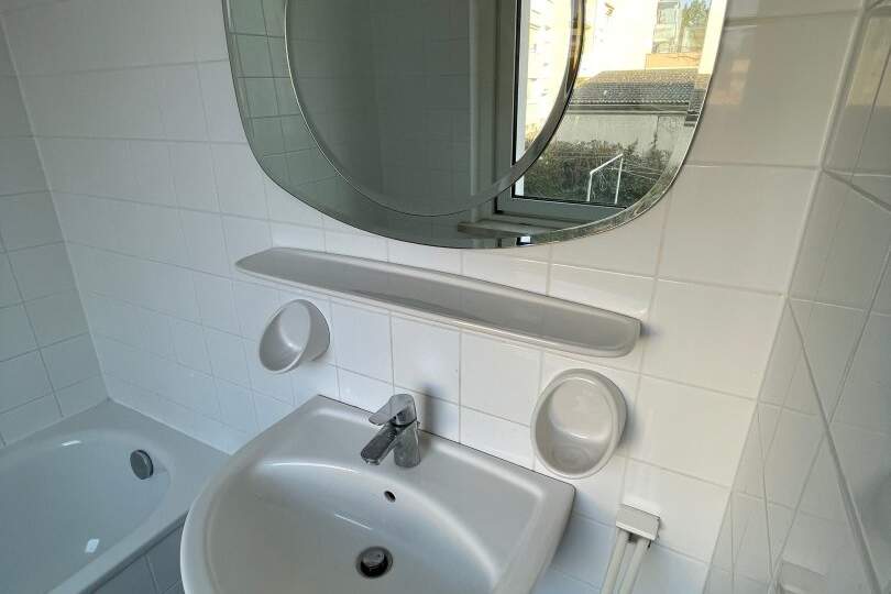 Charmante 1-Zimmer-Wohnung mit separater Küche in ruhiger Lage von Perg – 41 m² | ab April 2026 verfügbar! Ideal für Singles, Pendler oder Personen, die eine leistbare und praktische Wohnlösung suchen., Wohnung-miete, 443,74,€, 4320 Perg