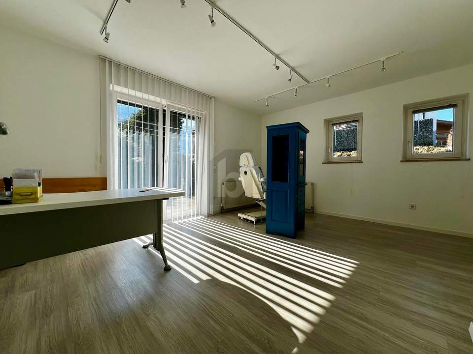 VIELSEITIG NUTZBAR! RUHIGE LAGE + MIT ALLEM WAS MAN BRAUCHT