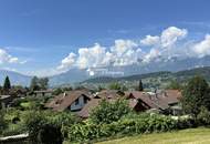 Baugrundstück, völlige Ruhelage, mitten im Grünen, Berg- u. Panorama-Blick, Feldkirch-Tisis, direkt ans Naherholungsgebiet grenzend, gigantische Sonnenuntergangs-Stimmung, in 6 Minuten per PKW ins Stadtzentrum Feldkirch, Bus-Station in 50 m.