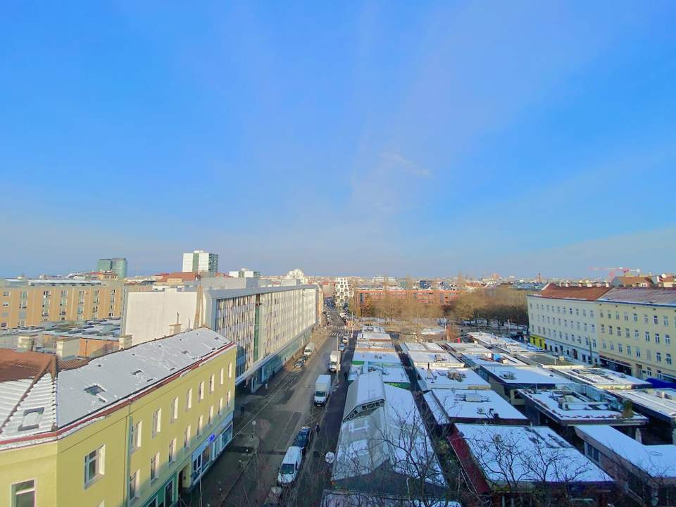 HERRLICHER FERNBLICK vom TURMZIMMER, direkt am MEIDLINGER MARKT!