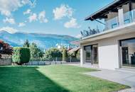 Gartenwohnung mit erstklassiger Architektur in bester Stadtlage - sehr großer Garten, ausgezeichnete Parksituation