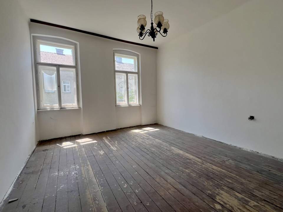 Kleine Altbauwohnung mit schönem Ausblick!