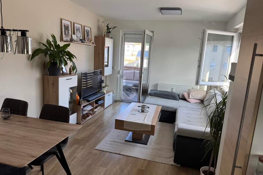 EXKLUSIVE EIGENTUMSWOHNUNG MIT BALKON IN RUHIGER WOHNLAGE, Wohnung-kauf, 245.000,€, 4541 Steyr-Land