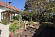 MÖDLING! SOMMER UND SONNE im Einfamilienhaus mit schönem idyllischem Garten auf einem Eckgrundstück zum Kauf!