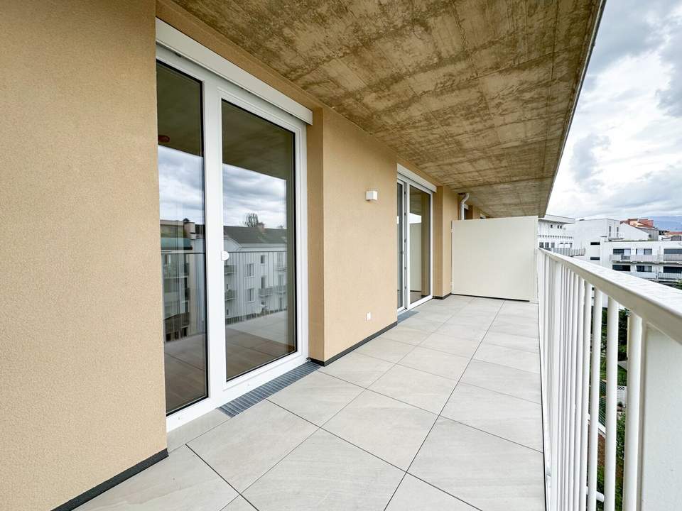 +++ SCHLOSSBERGBLICK +++ Stylische 2-Zimmer-Wohnung mit großzügigem Balkon