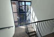 Helle 3-Zimmer Neubau Maisonette-Wohnung mit 2 Terassen, Wohnküche, Gartennutzung, Kellerabteil und Garagenplatz optional