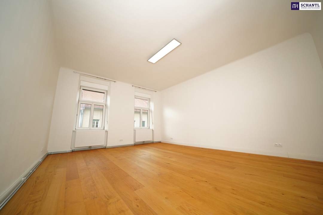 PREISHIT zum Verlieben: Vollsanierte 3-Zimmer-Altbauwohnung mit hohen Decken &amp; Balkon
