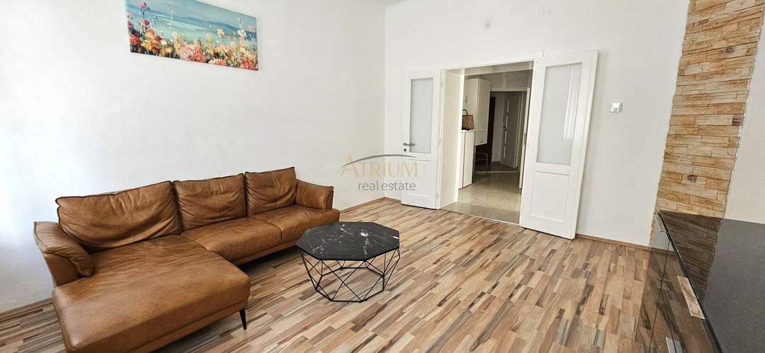 Gepflegte 2-Zi-Erdgeschosswohnung 66m² in 1210 Wien, inkl. Einbauküche