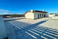 ERSTBEZUG! Geräumige Eigentumswohnung im Obergeschoss mit Balkon und größer Dachterrasse