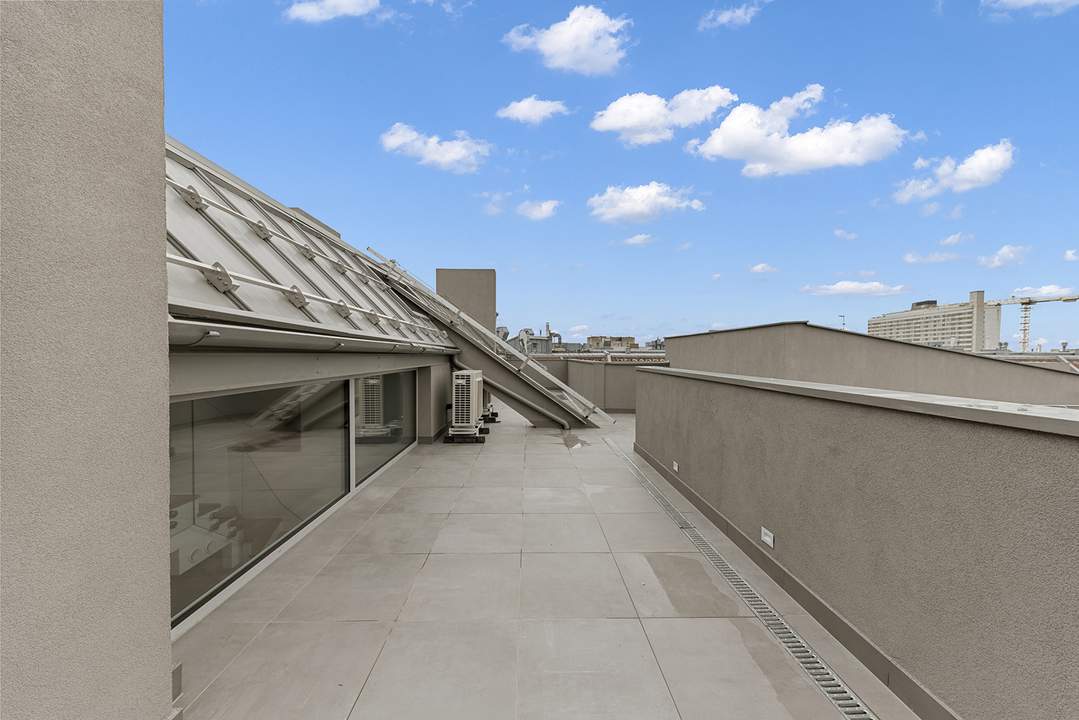 Exklusives Wohnen über den Dächern Wiens – Dachgeschossausbau mit großzügiger Terrasse