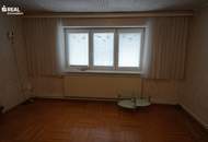 Gepflegtes Landhaus mit Carport, Nebengebäude, Garten und uneinsehbarem Innenhof