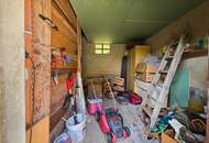 Modernisierte Altbauvilla - Haus mit genehmigten Dachgeschossausbau und Gewölbekeller