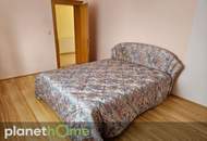 Eckgrundstück mit Familienhaus