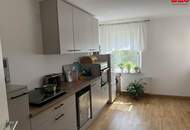 Fantastische Wohnatmosphäre in sonniger 3-immer-Wohnung wird geboten - inklusive aller Annehmlichkeiten einer zentrumsnahen und ruhigen Grünlage!