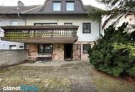 Großzügiges EFH mit eigener Bowlingbahn und Riesengrundstück