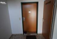 Neuwertige 2-Zimmer-Wohnung mit Balkon &amp; Stellplatz - Top Preis!