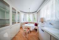 Beeindruckende Villa mit gepflegtem Garten und Pool