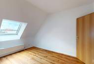 LIESING - Nähe Riverside | geräumige Dachgeschosswohnung mit großzügigem Wohnbereich, Terrasse &amp; extra Küche | ZELLMANN IMMOBILIEN