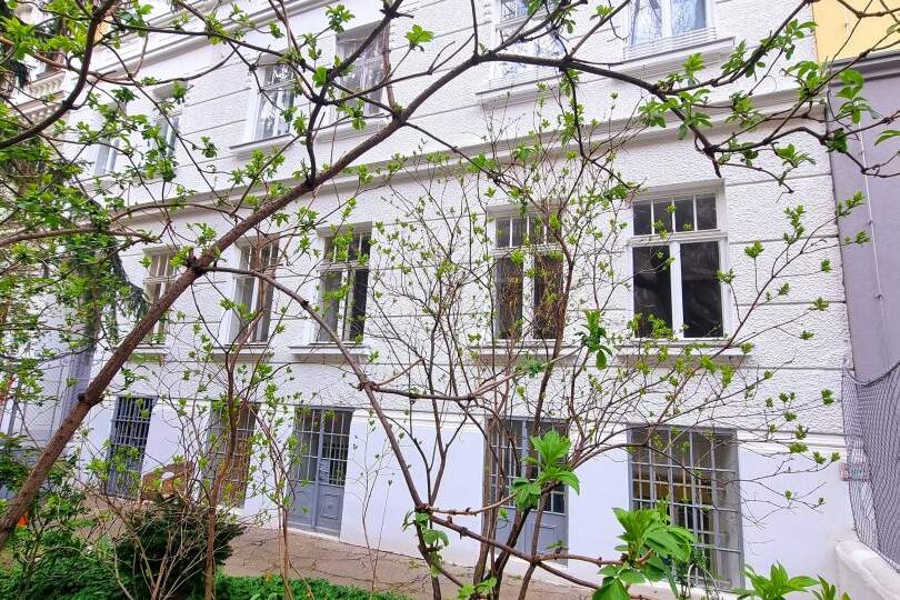 Klein-Fein-Mein! Kuschelige Kleinwohnung im ruhigen Hoftrakt mit Grünblick! 2 toll aufgeteilte Zimmer + Angenehme Ruhelage in 1030 Wien + Schönes Altbauhaus! Nicht zögern!, Wohnung-kauf, 292.000,€, 1030 Wien 3., Landstraße