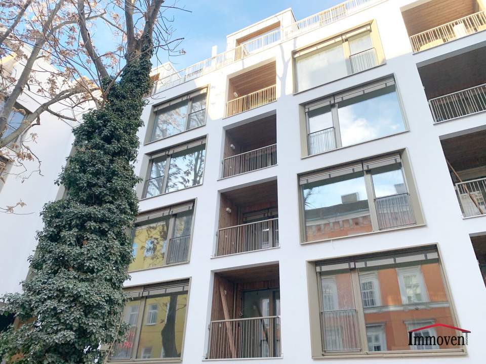 ERSTBEZUG - MODERNE AUSSTATTUNG: Hofseitige, moderne 2-Zimmerwohnung mit Balkon!