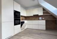 ZUM VERLIEBEN: EIN DACHGESCHOSS-TRAUM MIT BALKON - ERSTBEZUG!