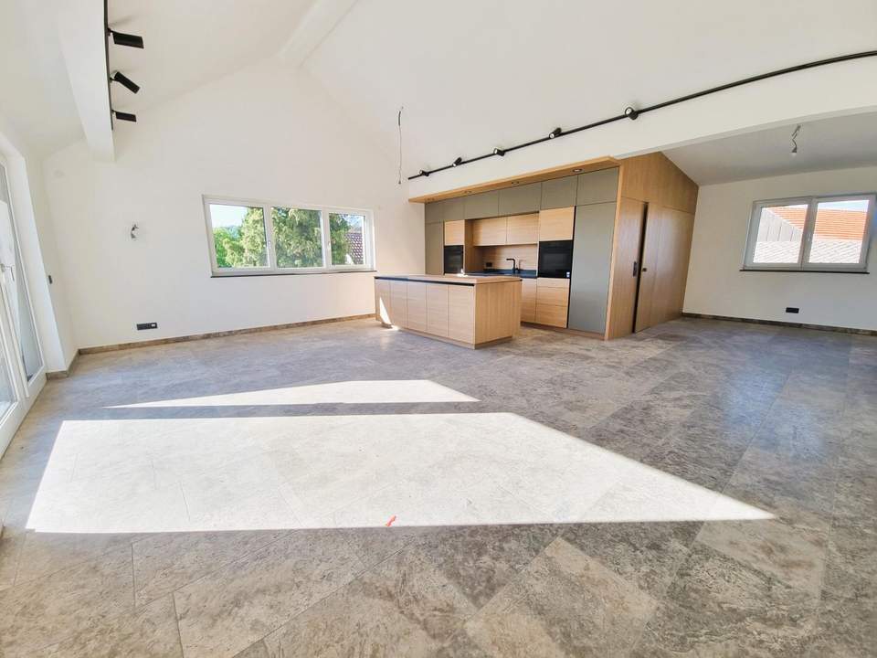 Erstbezug: Luxuriöses Penthouse im Neubau mit großzügiger Südterrasse und Weitblick