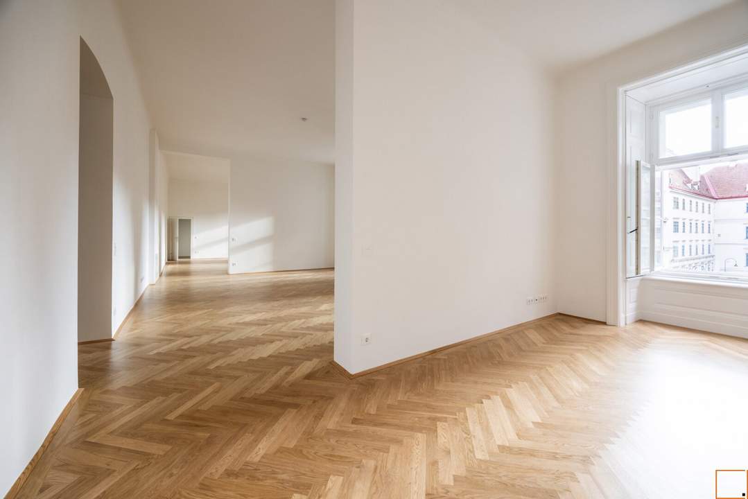 STEPHANSPLATZ: Prachtvolles Büro mit Blick auf den Stephansdom - Erstbezug