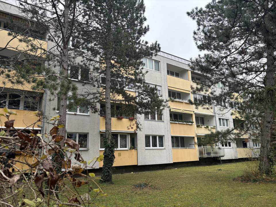 2-Zi-Wohnung in der Südstadt mit Loggia ins Grüne!