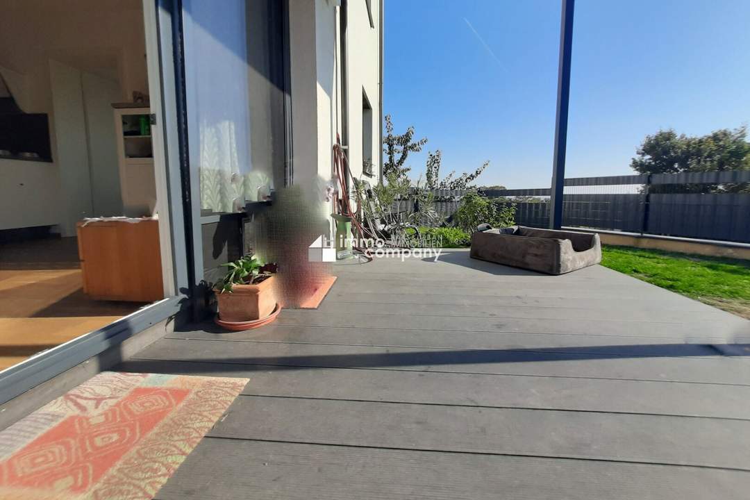 Gartenwohnung mit Sonnen-Terrasse, dazu der Fernblick vom Feinsten