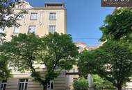 GÜNSTIGE, HOFSEITIG RUHIGE ZWEIZIMMER-ALTBAUWOHNUNG BEIM REUMANNPLATZ