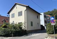 ++HOCHPARTERREWOHNUNG mit GARTENANTEIL in in RUHIGER STRASSGANGER-LAGE++ GARTENNUTZUNG ca. 280m², CARPORT++ LEICHT SANIERUNGSBEDÜRFTIG++