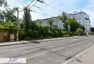 Großzügige DG Wohnung mit 2 ruhigen Südterrassen in zentraler Lage